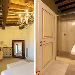 Residenza Teatro Antico تودي