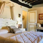 Residenza Teatro Antico 4*