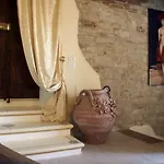 Residenza Teatro Antico Todi