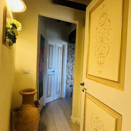 Residenza Teatro Antico 4*