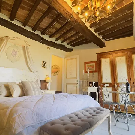 Residenza Teatro Antico Todi