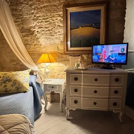 Residenza Teatro Antico Affittacamere 4*
