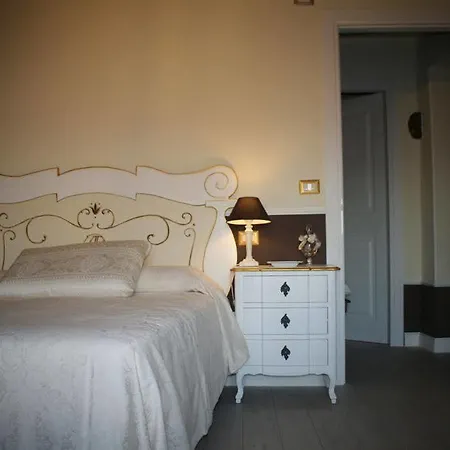 Guest house Residenza Teatro Antico 4*