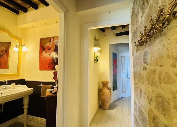 Residenza Teatro Antico Todi