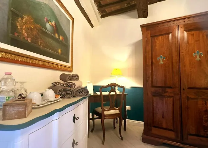 Residenza Teatro Antico Affittacamere 4*