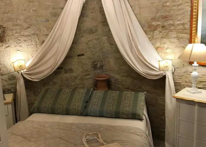 Residenza Teatro Antico 4* Todi